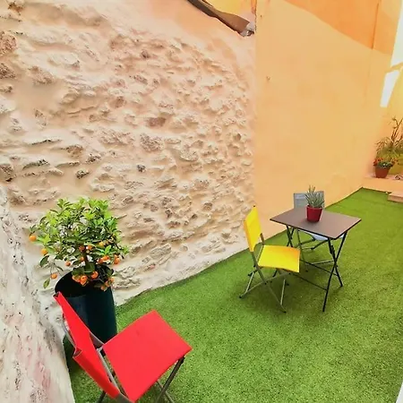 Appartement Bel Avec Patio En Coeur De